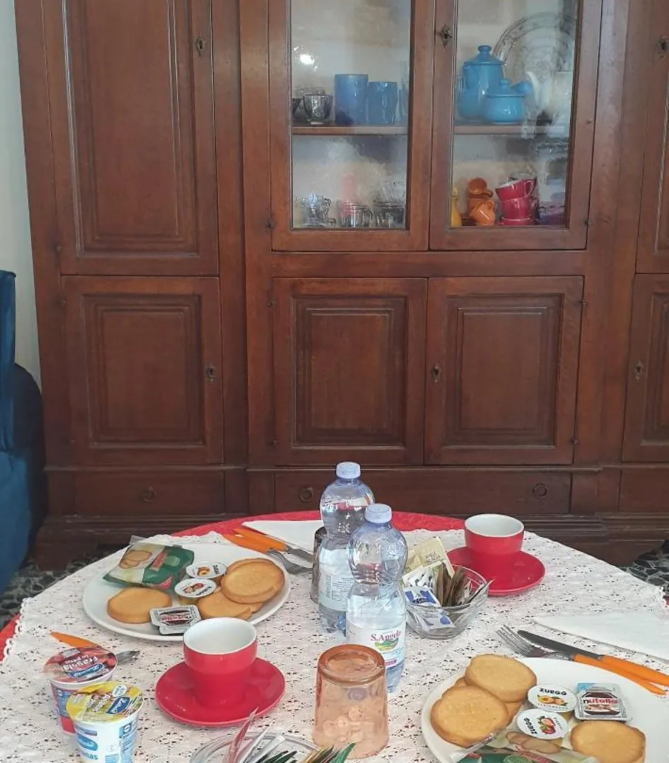 Il Centrale Guest House New Нуоро