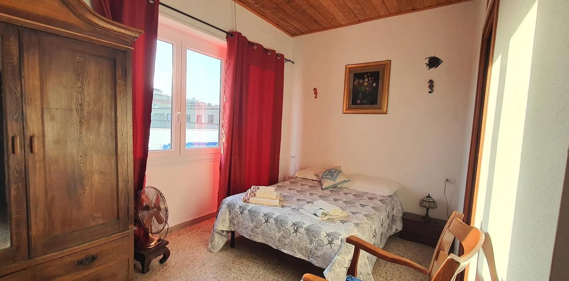 Il Centrale Guest House New Нуоро Италия